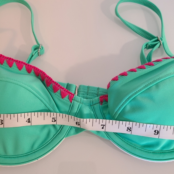 Cupshe Green Two Piece Bikini with Red Trim - Picture 8 of 13